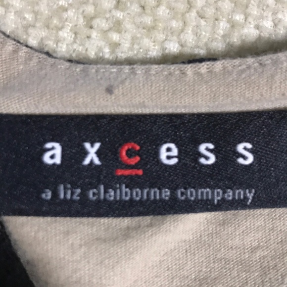 Women’s blouse - Picture 2 of 4